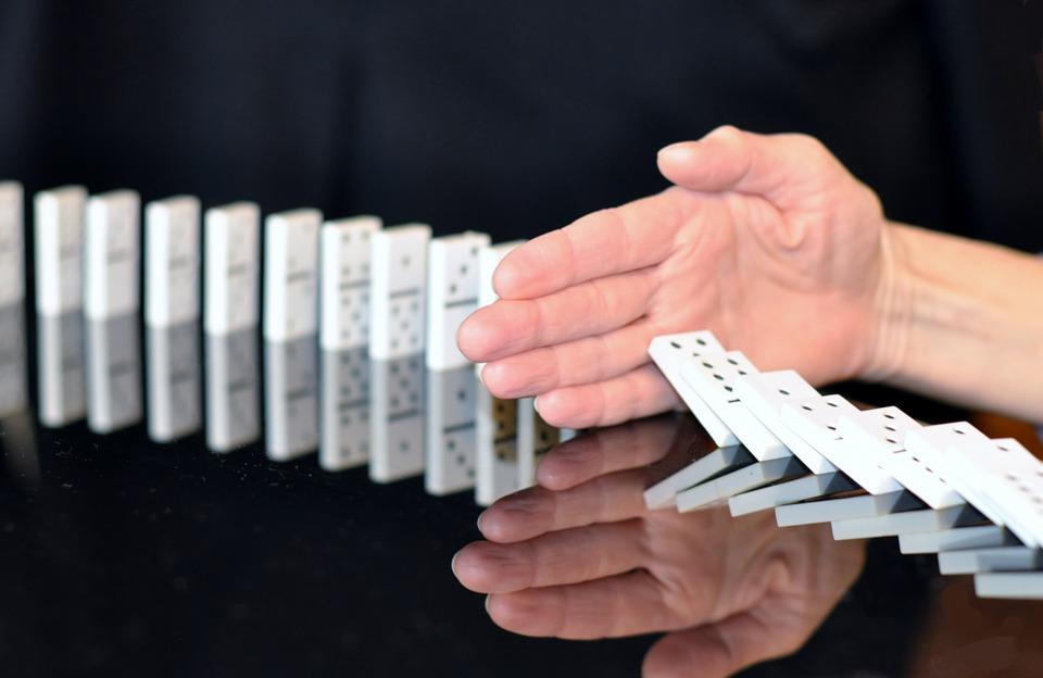 domino-665547_960_720